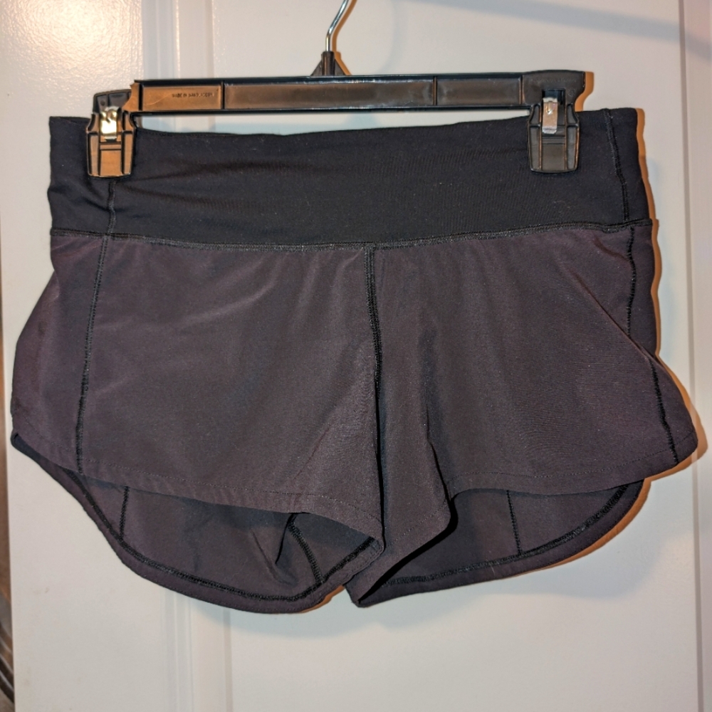 Lululemon Low Rise Speed Up Shorts